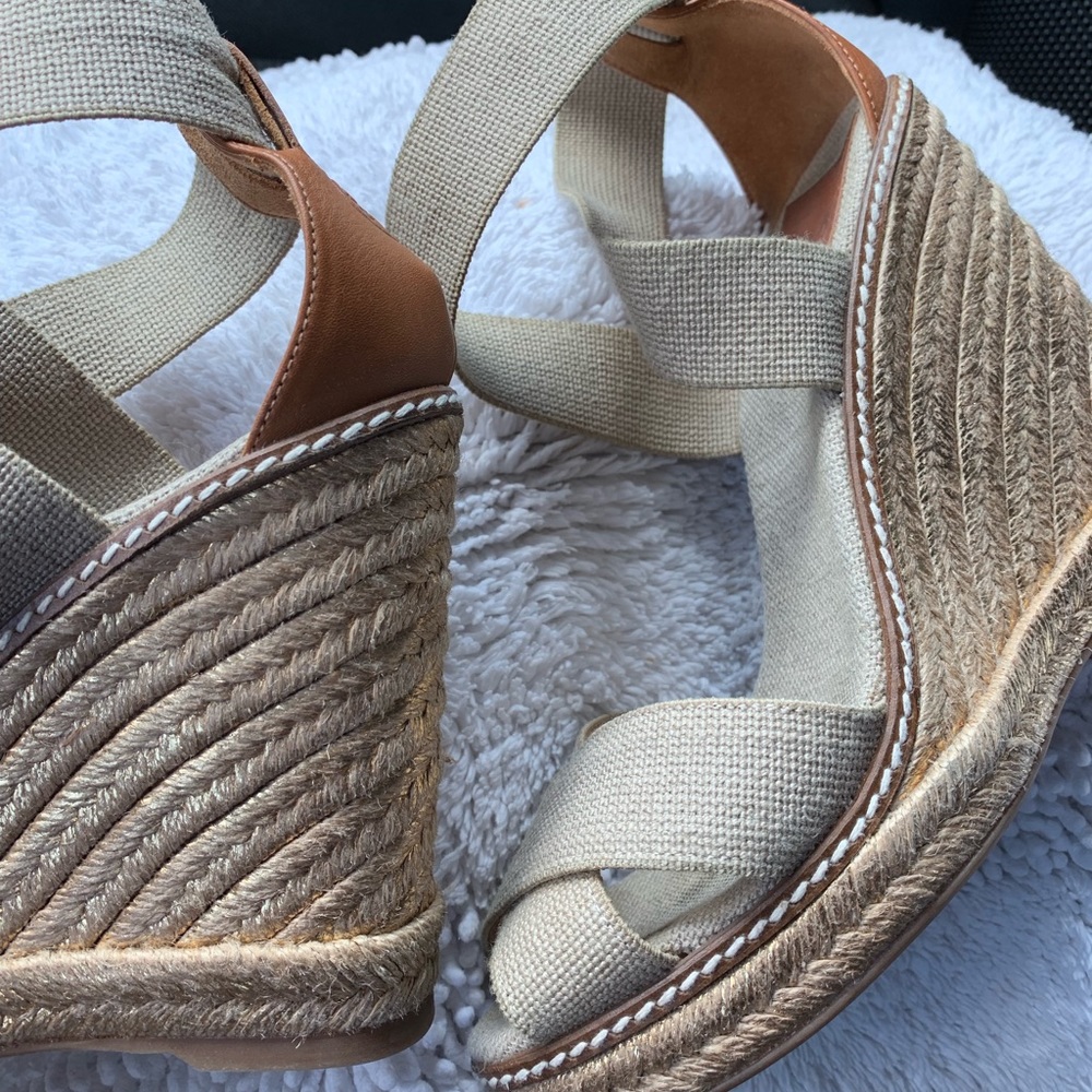 Beautiful shoes 👠Tory Burch size 6B